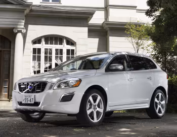 Volvo XC60 R-Design [Japan] '2009–13