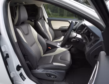 Intérieur Volvo XC60 R-Design [Japan] '2009–13