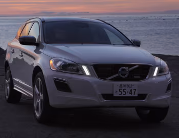 Volvo XC60 R-Design [Japan] '2009–13