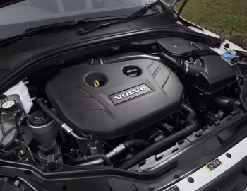 Sous la capuche Volvo XC60 R-Design [Japan] '2009–13