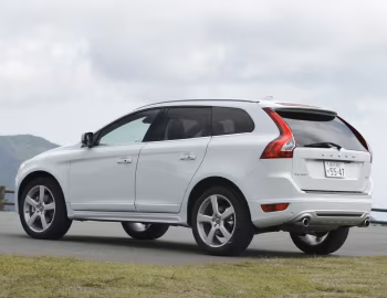Volvo XC60 R-Design [Japan] '2009–13