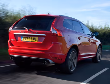 Volvo XC60 D4 R-Design [UK-spec] '2013–17