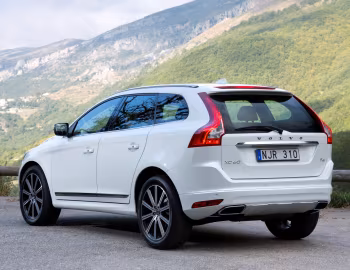 Volvo XC60 T6 [Worldwide] '2013–17
