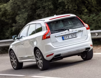 Volvo XC60 T6 [Worldwide] '2013–17