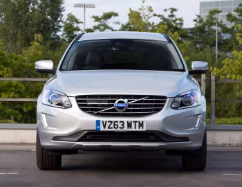 Volvo XC60 [UK-spec] '2013–17