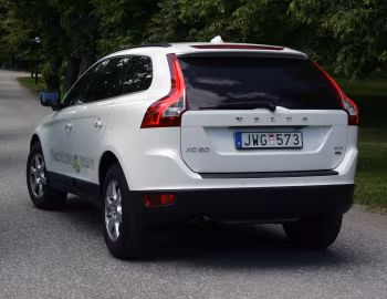 Volvo XC60 2.4D DRIVe Efficiency [Worldwide] '2009–13