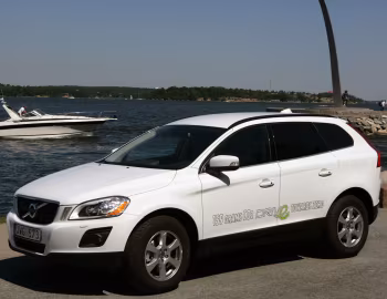 Volvo XC60 2.4D DRIVe Efficiency [Worldwide] '2009–13
