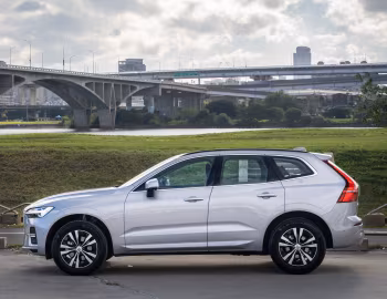 Volvo XC60 B4 AWD Momentum [Taiwan] '2022–pr.