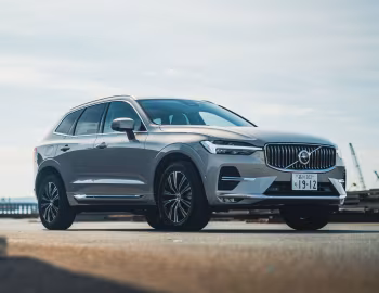 Volvo XC60 B5 AWD Inscription [Japan] '2021–pr.