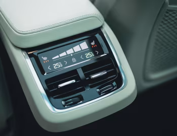 Interior Volvo XC60 B5 AWD Inscription [Japan] '2021–pr.