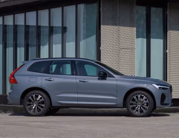 Volvo XC60 B5 AWD R-Design [China] '2021–pr.