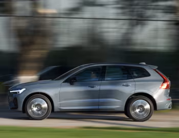 Volvo XC60 B5 AWD R-Design [China] '2021–pr.