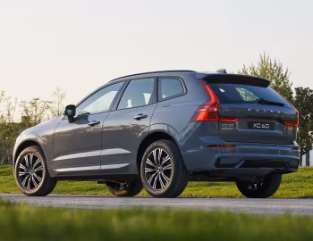 Volvo XC60 B5 AWD R-Design [China] '2021–pr.