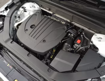 Sob o capô Volvo XC60 B5 Inscription [Japan] '2019–21