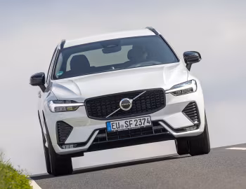 Volvo XC60 B5 R-Design [Worldwide] '2021–pr.