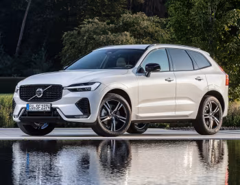 Volvo XC60 B5 R-Design [Worldwide] '2021–pr.