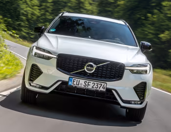 Volvo XC60 B5 R-Design [Worldwide] '2021–pr.