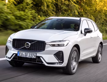 Volvo XC60 B5 R-Design [Worldwide] '2021–pr.
