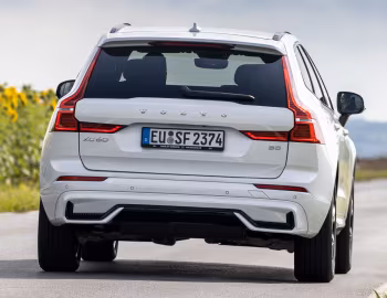 Volvo XC60 B5 R-Design [Worldwide] '2021–pr.