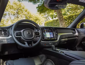 Panneau avant Volvo XC60 B5 R-Design AWD [Taiwan] '2020–21
