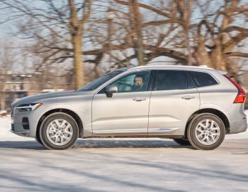 2022–pr. Volvo XC60 B6 AWD Inscription [North America] '2021–pr.