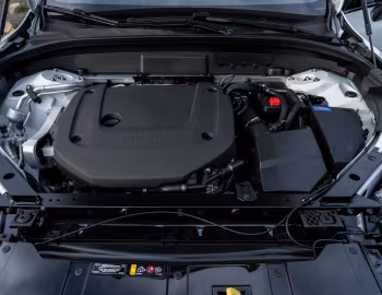Sob o capô 2022–pr. Volvo XC60 B6 AWD R-Design [North America] '2021–pr.