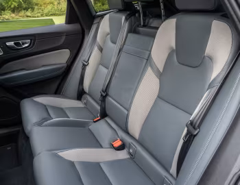 Interior 2022–pr. Volvo XC60 B6 AWD R-Design [North America] '2021–pr.