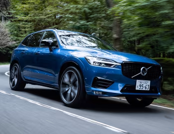 Volvo XC60 B6 AWD R-Design [Japan] '2020–21