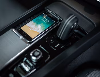 Interior Volvo XC60 B6 AWD R-Design [Japan] '2020–21
