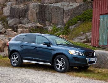 Volvo XC60 D3 [Worldwide] '2009–13