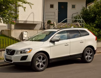 Volvo XC60 D3 [Worldwide] '2009–13