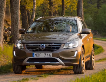 Volvo XC60 D4 [Worldwide] '2013–17