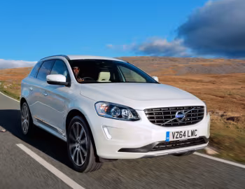 Volvo XC60 D4 [UK-spec] '2013–17
