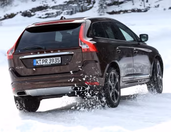 Volvo XC60 D4 [Worldwide] '2013–17