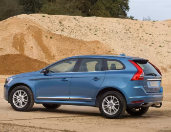 Volvo XC60 D4 [UK-spec] '2013–17