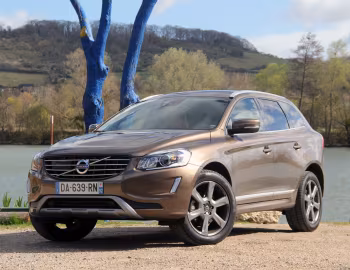 Volvo XC60 D4 [Worldwide] '2013–17