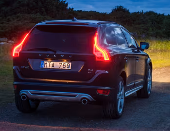Volvo XC60 D4 R-Design [Worldwide] '2009–13