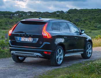 Volvo XC60 D4 R-Design [Worldwide] '2009–13