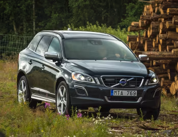 Volvo XC60 D4 R-Design [Worldwide] '2009–13