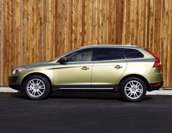 Volvo XC60 D5 AT [UK-spec] '2008–13
