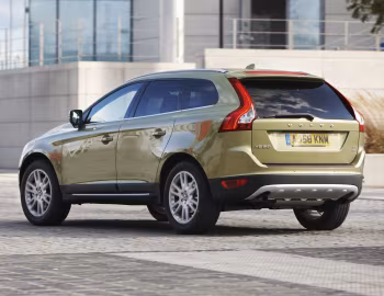 Volvo XC60 D5 AT [UK-spec] '2008–13