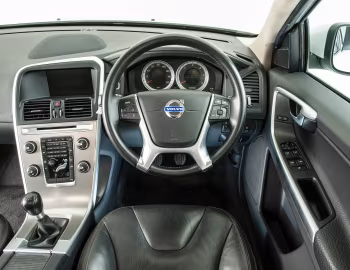 Painel frontal Volvo XC60 DRIVe Efficiency [UK-spec] '2009–13