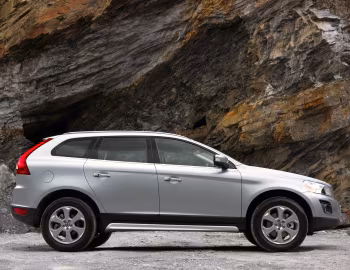 Volvo XC60 DRIVe Efficiency [UK-spec] '2009–13