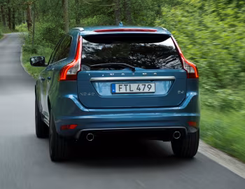 Volvo XC60 D4 R-Design [Worldwide] '2013–17