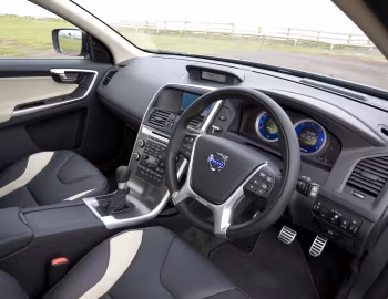 Intérieur Volvo XC60 R-Design [UK-spec] '2009–13