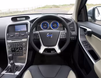 Panneau avant Volvo XC60 R-Design [UK-spec] '2009–13