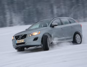 Volvo XC60 R-Design [UK-spec] '2009–13