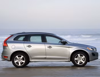 Volvo XC60 R-Design [UK-spec] '2009–13