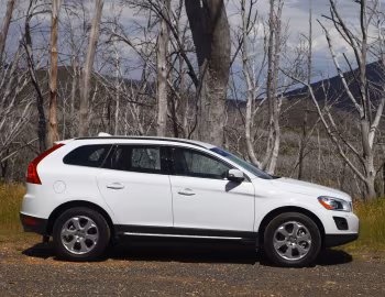Volvo XC60 T6 [Australia] '2009–13