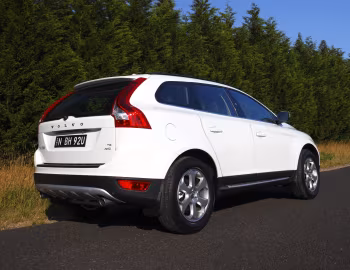 Volvo XC60 T6 [Australia] '2009–13